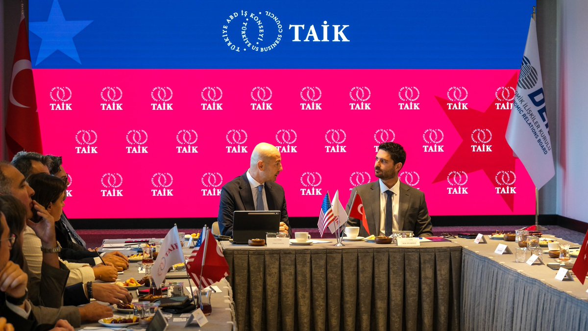 TAİK (@taikofficial) on Twitter photo TAİK olarak, Yürütme Kurulu Üyemiz ve <a href="/TurkeyAmCham/">AmCham Turkiye</a> Türkiye Başkanı Emre Karter başkanlığında, ABD İstanbul Başkonsolosluğu (<a href="/USConsIstanbul/">U.S. Consulate General Istanbul</a>) iş birliğiyle, ABD Senatosu Dış İlişkiler Komitesi (<a href="/senatefrc/">Senate Foreign Relations Committee</a>) Kıdemli Üye Shaheen, Orta Doğu ve Kuzey Afrika Bölüm Başkanı Roy Awabdeh TAİK olarak, Yürütme Kurulu Üyemiz ve <a href="/TurkeyAmCham/">AmCham Turkiye</a> Türkiye Başkanı Emre Karter başkanlığında, ABD İstanbul Başkonsolosluğu (<a href="/USConsIstanbul/">U.S. Consulate General Istanbul</a>) iş birliğiyle, ABD Senatosu Dış İlişkiler Komitesi (<a href="/senatefrc/">Senate Foreign Relations Committee</a>) Kıdemli Üye Shaheen, Orta Doğu ve Kuzey Afrika Bölüm Başkanı Roy Awabdeh