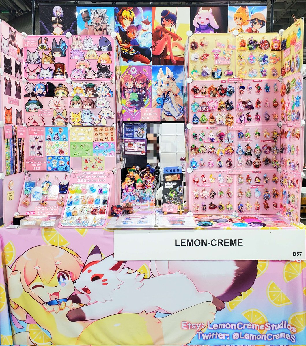 LemonCremeS's tweet image. Here&apos;s my artist alley table for AX! Stop by Table B57 for Touhou, ZZZ, and Macross stamp rallies! 🍋 
#AX2025ArtistAlley #AXArtistAlley2025