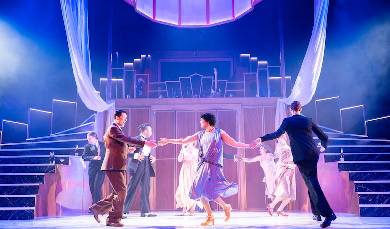 AllEdinburghTheatre (@alledintheatre) on Twitter photo OUT OF TOWN REVIEW: The Great Gatsby at <a href="/pitlochryft/">Pitlochry Festival Theatre</a> and touring to <a href="/derbytheatre/">Derby Theatre</a>
alledinburghtheatre.com/the-great-gats…
"⭐⭐⭐⭐⭐ Sensational" says <a href="/MaharRebecca/">Rebecca Mahar</a> of "a dazzling, hopeful, forlorn and febrile production".
📸 Tommy Ga-Ken Wan OUT OF TOWN REVIEW: The Great Gatsby at <a href="/pitlochryft/">Pitlochry Festival Theatre</a> and touring to <a href="/derbytheatre/">Derby Theatre</a>
alledinburghtheatre.com/the-great-gats…
"⭐⭐⭐⭐⭐ Sensational" says <a href="/MaharRebecca/">Rebecca Mahar</a> of "a dazzling, hopeful, forlorn and febrile production".
📸 Tommy Ga-Ken Wan