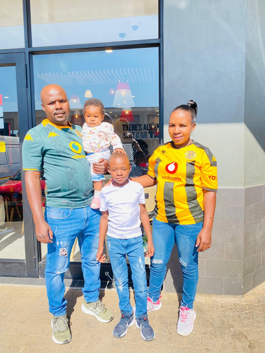 Amakhosi family ✌️✌️✌️
<a href="/KaizerChiefs/">Kaizer Chiefs</a> 
#Amalhosi4life