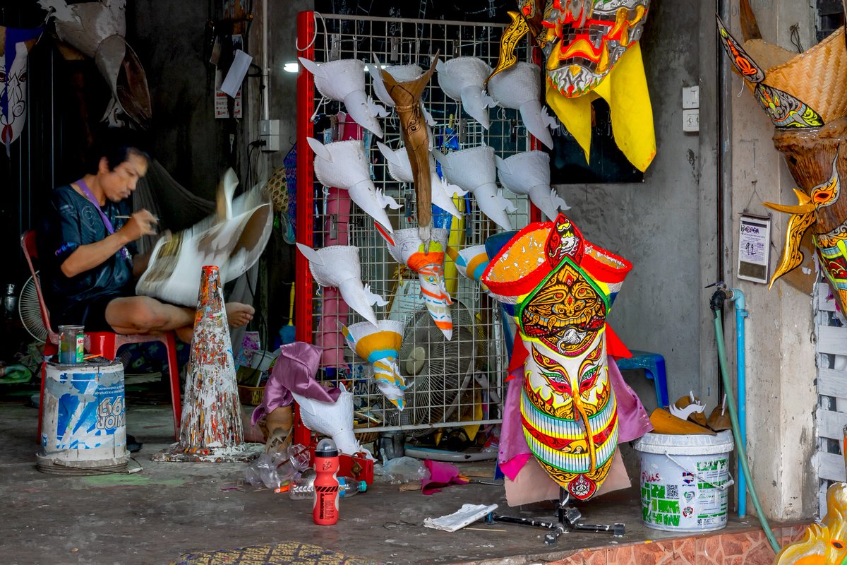 seeingkrungthep's tweet photo. #DanSai #Thailand #photography #streetphotography #a7rv #PhiTaKhon
Mask Maker https://t.co/UtOairLtky
