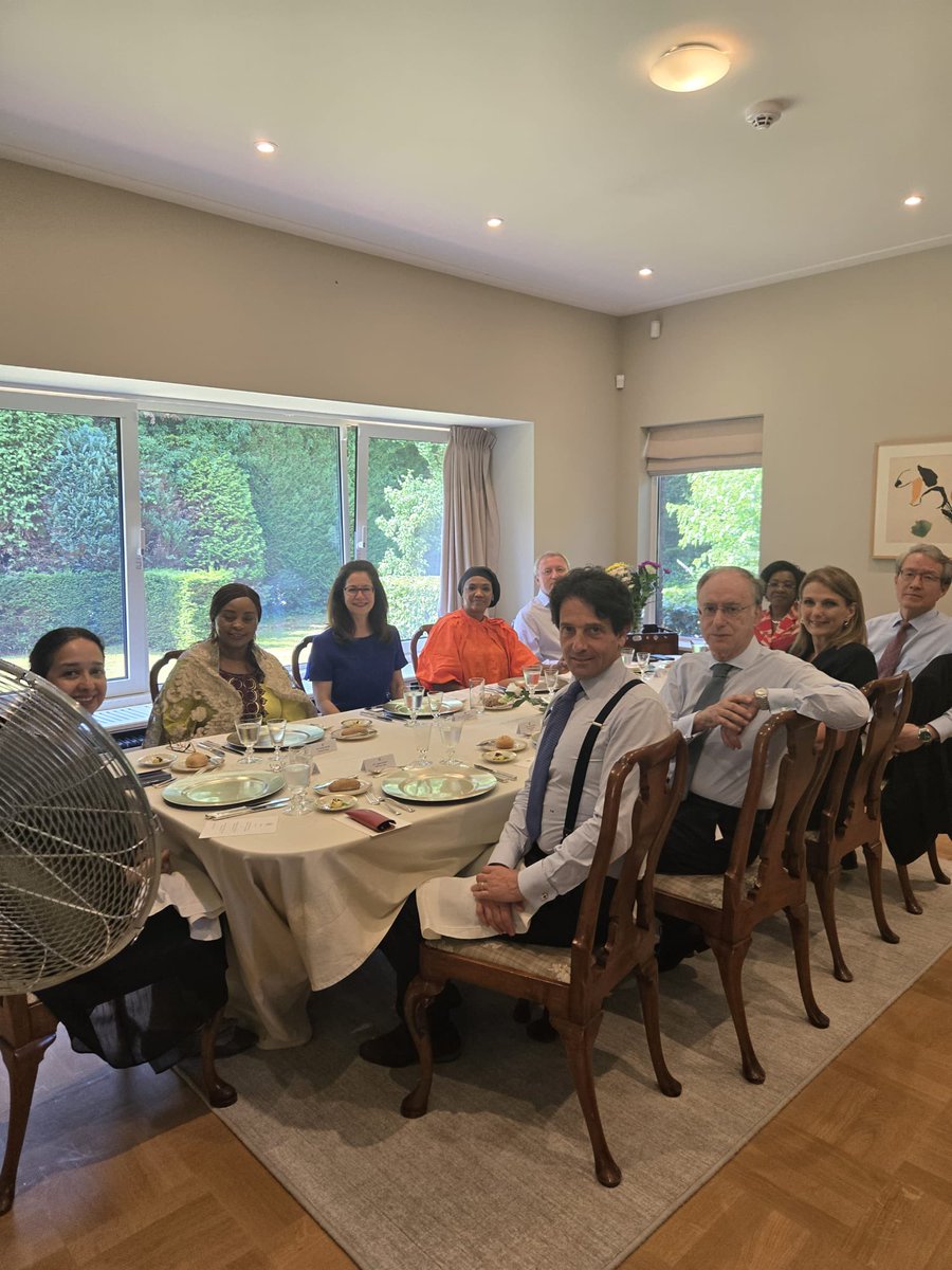 The Head of Mission attended a working luncheon with Ambassador Fernando Arias, Director General of the OPCW, to discuss ongoing collaboration and shared priorities within the Organisation.