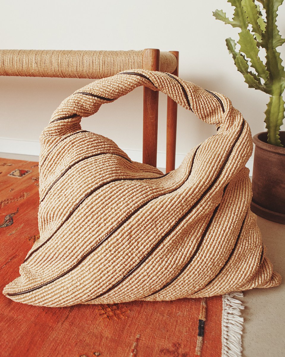 Soft sculpture in motion. #BottegaVeneta #BarneysAtSaks <a href="/saks/">Saks Fifth Avenue</a>