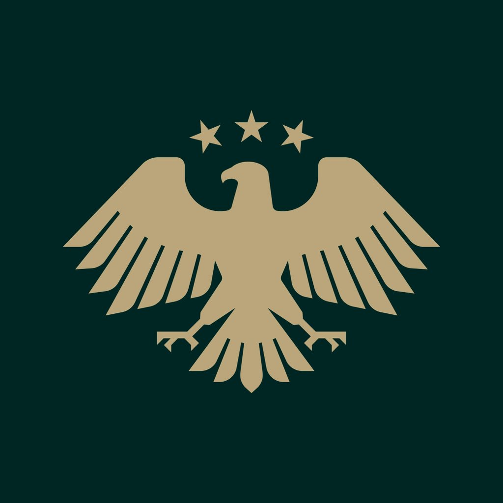 amhaykal's tweet image. سورية الجديدة… وطن العقاب الحر الأبي الشامخ، الحارس لأبنائه، الراسخ في علاه منذ الأزل، ينهض بجناحيه الذهبيين نحو سماء لا حدود لها، وتنتشر في فيئهما أرضنا من أقصاها إلى أقصاها وفيها شهداؤنا وفوقها آمالنا في العهد الجديد… بهمتنا وعزيمتنا كلنا معًا، نسمو معه بسورية إلى ذُرى المجد.