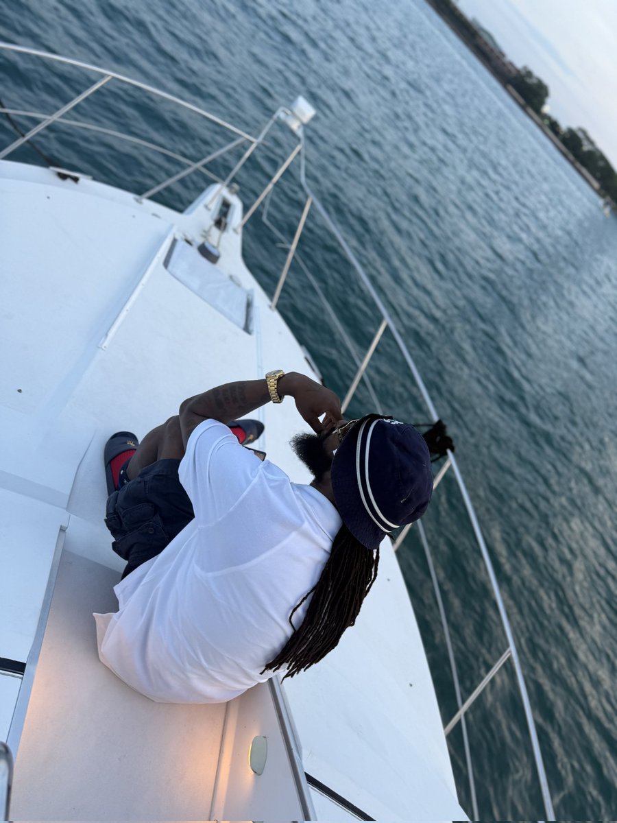 Sam_cash1's tweet image. "On Some Other Shit Like Always!"
#IAM
#originall🕶koutboy😎 
#LoLife🐎
#playaonlyliveonce