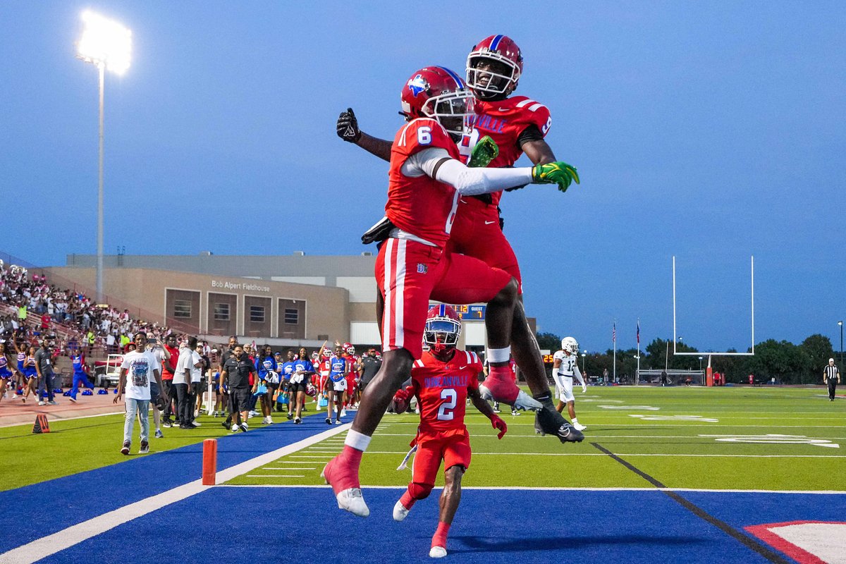 Greg Riddle (@dmngregriddle) on Twitter photo Who has the best group of pass catchers in the Dallas area? See our ranking of the top 5, with two powerhouses topping the list.
Read: dallasnews.com/high-school-sp…
#txhsfb <a href="/SportsDayHS/">SportsDayHS</a> <a href="/dctf/">Dave Campbell's — TexasFootball.com</a> <a href="/Duncanville_FB/">Duncanville High School Football 🏈</a> <a href="/CarrollDragonFB/">Southlake Carroll Football</a> <a href="/SLCAthletics/">Carroll Dragons</a> <a href="/PCHSfriscoFB/">Panther Creek Football Recruiting</a> <a href="/FootballDesoto/">DeSoto Football</a> <a href="/argylegridiron/">Argyle Football</a> Who has the best group of pass catchers in the Dallas area? See our ranking of the top 5, with two powerhouses topping the list.
Read: dallasnews.com/high-school-sp…
#txhsfb <a href="/SportsDayHS/">SportsDayHS</a> <a href="/dctf/">Dave Campbell's — TexasFootball.com</a> <a href="/Duncanville_FB/">Duncanville High School Football 🏈</a> <a href="/CarrollDragonFB/">Southlake Carroll Football</a> <a href="/SLCAthletics/">Carroll Dragons</a> <a href="/PCHSfriscoFB/">Panther Creek Football Recruiting</a> <a href="/FootballDesoto/">DeSoto Football</a> <a href="/argylegridiron/">Argyle Football</a>