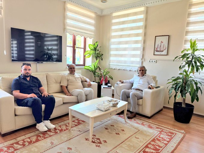 Kuşadası Kaymakamı İbrahim Keklik’i Ziyaret