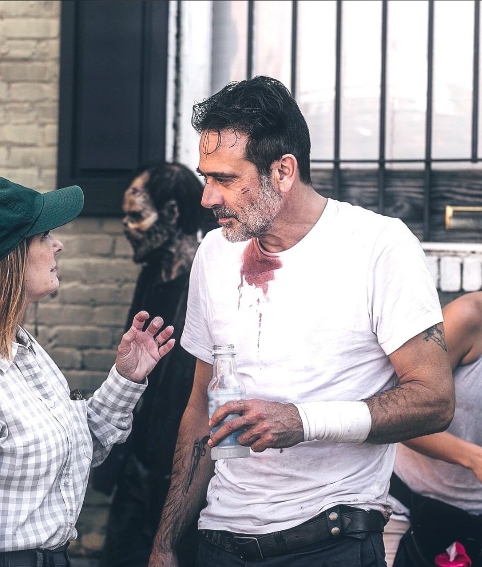 i need him looking at me like that