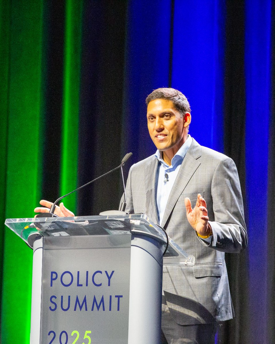 Dr. Rajiv J. Shah (@rajshah) on Twitter photo Everyone deserves a chance to reach their American dream. At the <a href="/ClevelandFed/">Cleveland Fed</a> Policy Summit, I had the privilege of sharing <a href="/RockefellerFdn/">The Rockefeller Foundation</a>’s big bets to make the American dream affordable and accessible. Read my remarks here: rockfound.link/44e3Mx5
📷: Federal Reserve Bank Everyone deserves a chance to reach their American dream. At the <a href="/ClevelandFed/">Cleveland Fed</a> Policy Summit, I had the privilege of sharing <a href="/RockefellerFdn/">The Rockefeller Foundation</a>’s big bets to make the American dream affordable and accessible. Read my remarks here: rockfound.link/44e3Mx5
📷: Federal Reserve Bank