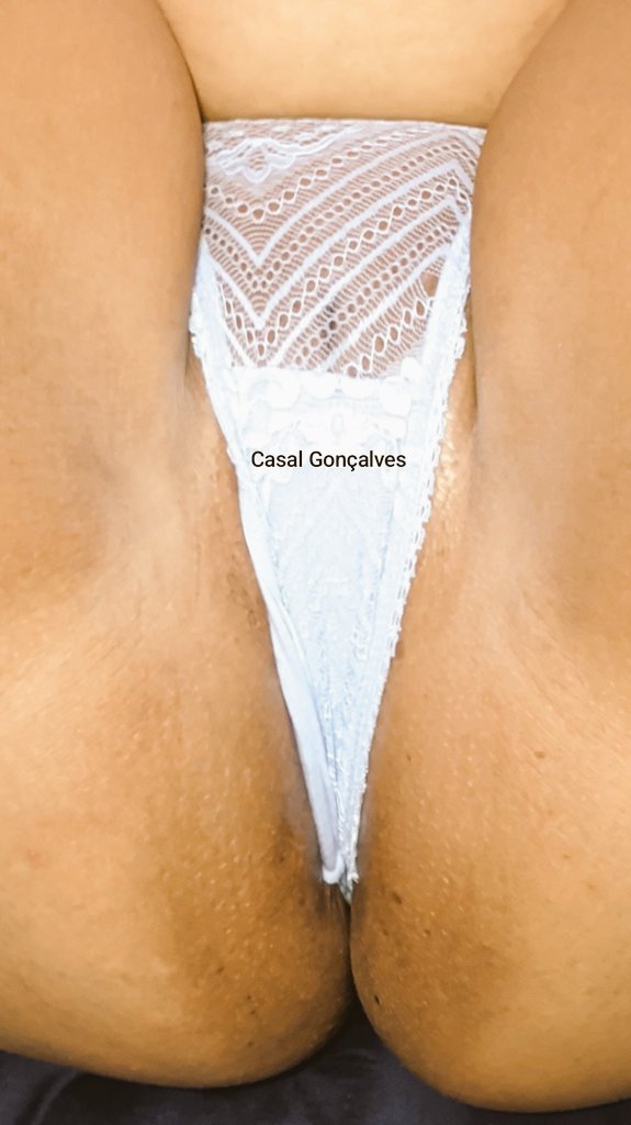 A bucetinha deliciosa dela que eu amo muito fuder