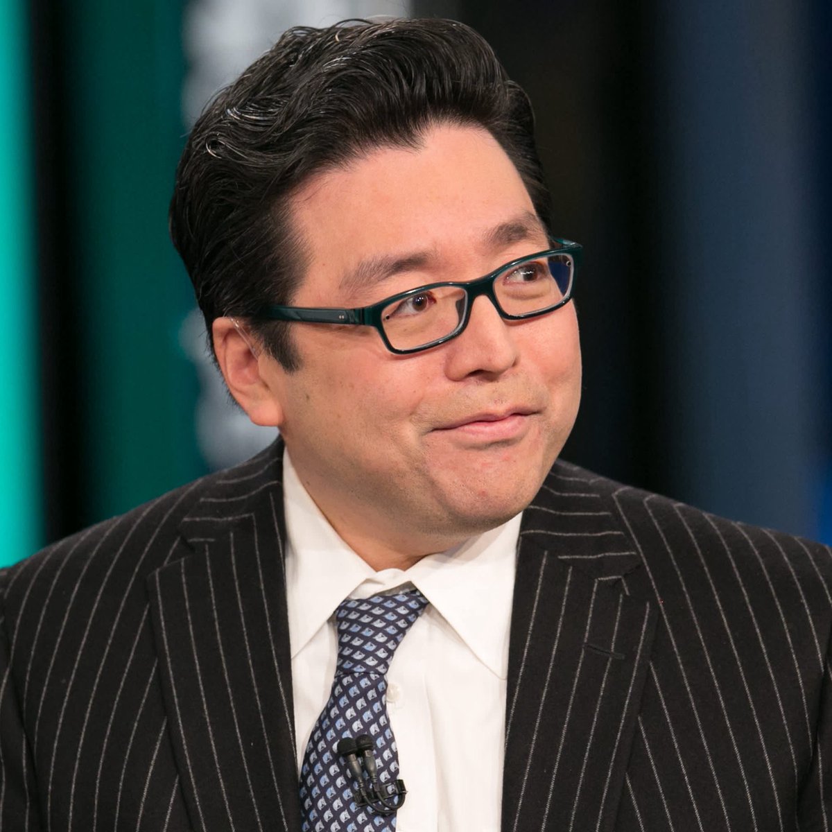 Tom Lee predice que los bancos comprarán $ETH para asegurar sus monedas estables, no solo para especulación, sino para infraestructura.