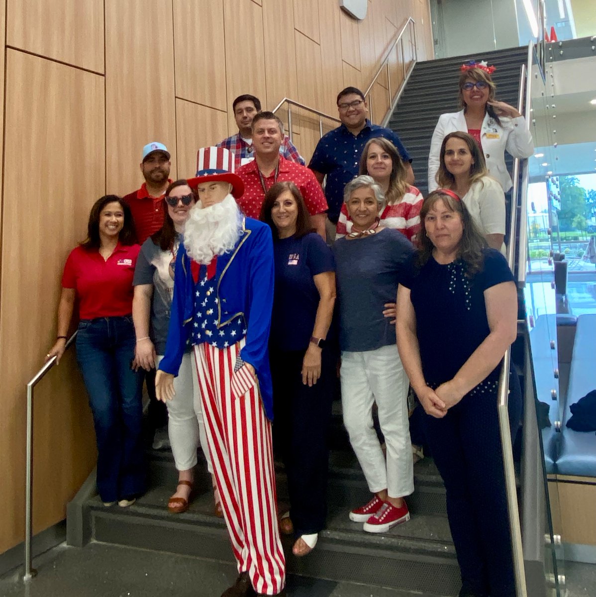 CFISDHeatherK's tweet image. Red, white, & workin’ it! 🇺🇸
Nothing says team spirit like stars, stripes, a little sparkle & Uncle Sam. Hope your day is as bright as the fireworks! 💥 @CFISDCOMMPROG @CFISDengagement @CyFairISD #PathtoAmazing #Happy4thofJuly @CFISDAbbie @CFISDRosario