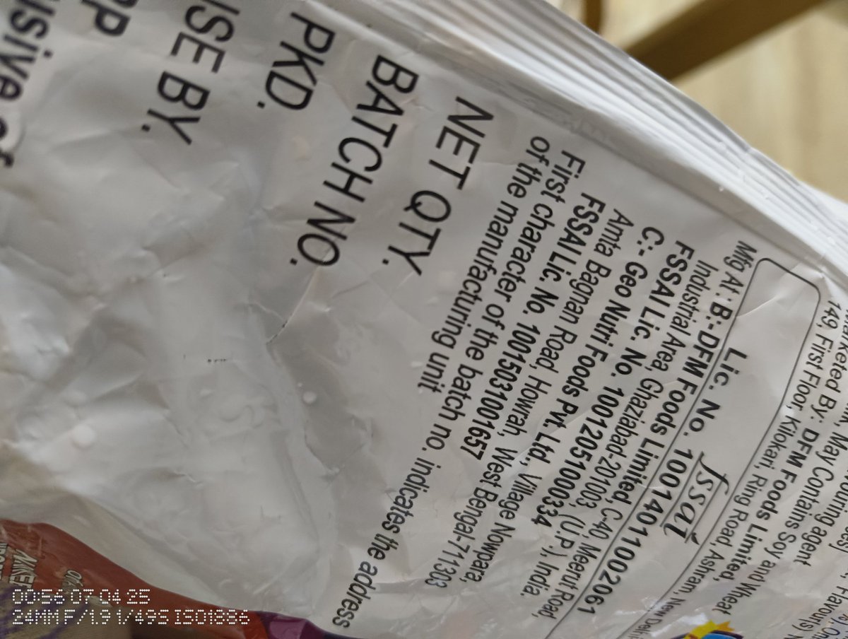i_panda_crazy's tweet photo. @ZeptoNow The snacks I ordered had no manufacturing or expiry date and no MRP mentioned. I tried contacting Zepto support but received no help. This is concerning for consumer safety. Tagging @FSSAI and @MoHFW_INDIA to address this issue promptly. #ConsumerRights #ProductSafety https://t.co/b2y0f5e2jI