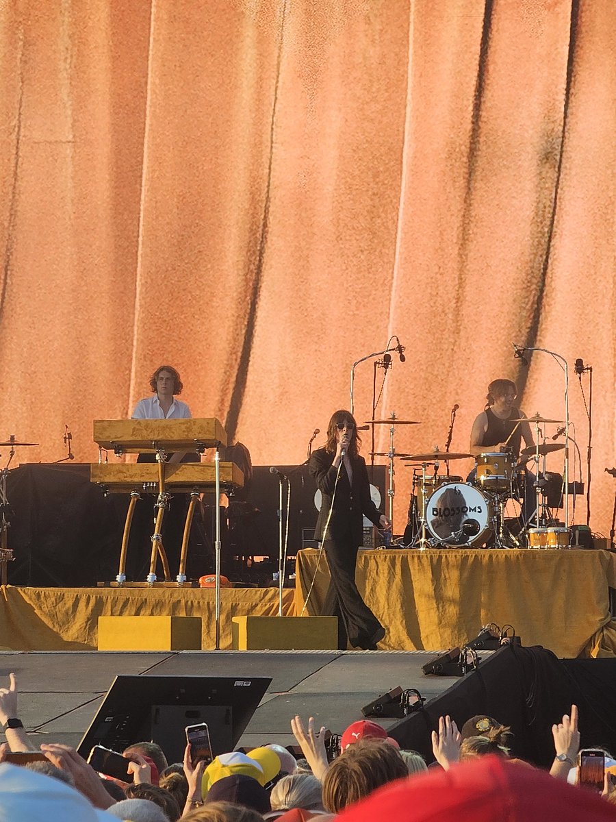 Stu Connor tweet media