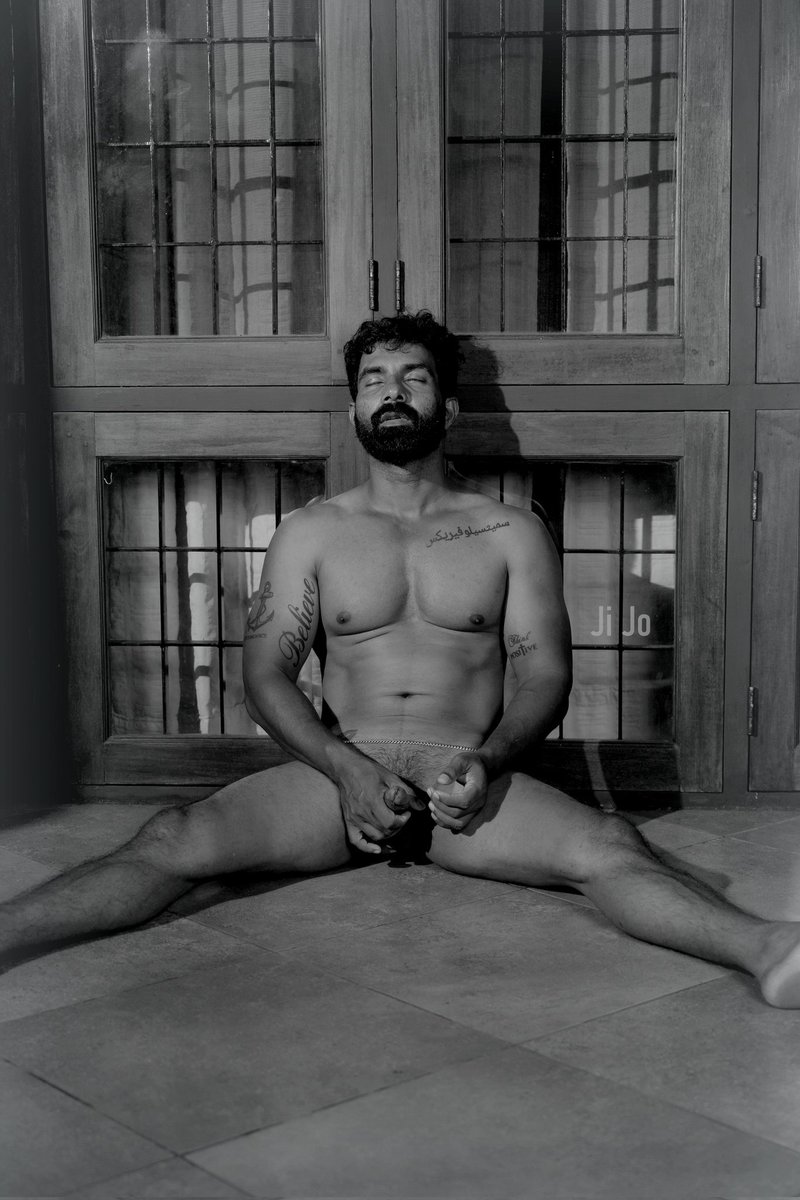 The moments of indulging in self-love,
Where at solitude feels like a bliss
And when your fantasies rule your brain and draw unexplored maps of pleasure.

How often do you enjoy masturbation, irrespective of your relationship status?
Crisbii (<a href="/powrxveer/">CrispyCrisby</a> ) in frame
💚💚