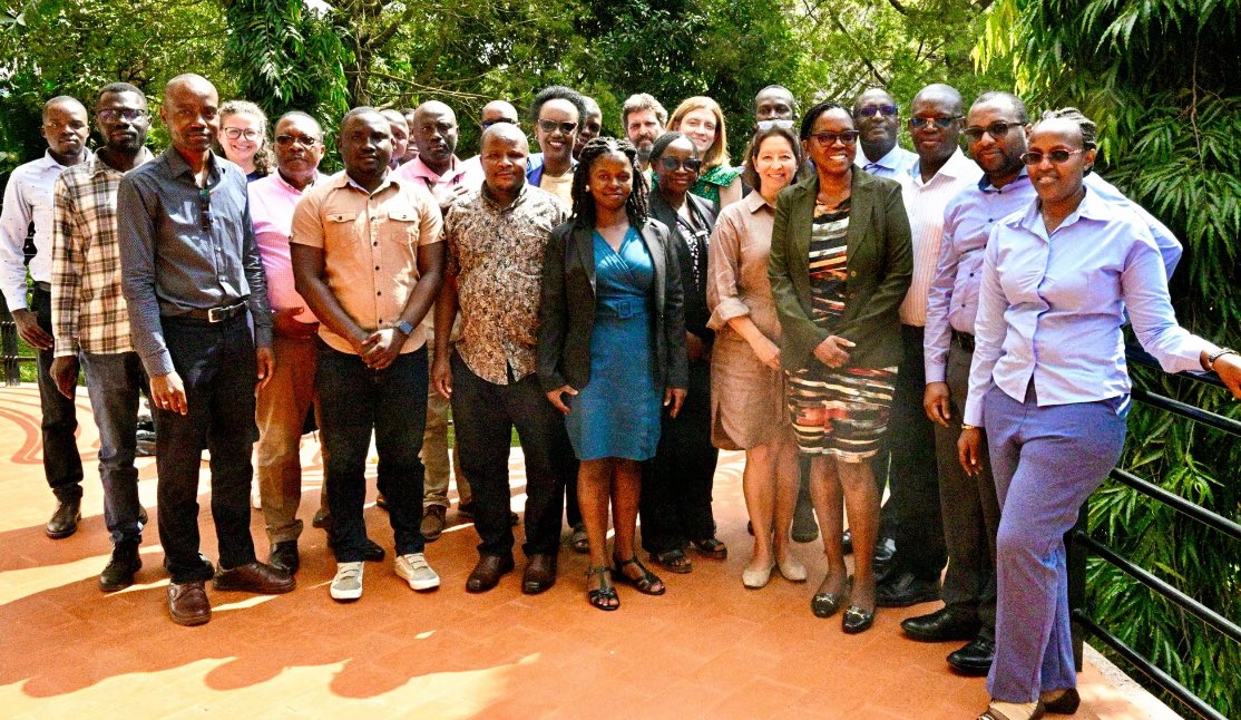 EsteeTorok's tweet image. Heading home, full of inspiration and gratitude, after meeting @gatesfoundation #malaria grantees and partners in Uganda 🇺🇬 @MinofHealthUG @IDRC_Uganda @UVRIug @CHAI_health @PATHtweets @FightingMalaria