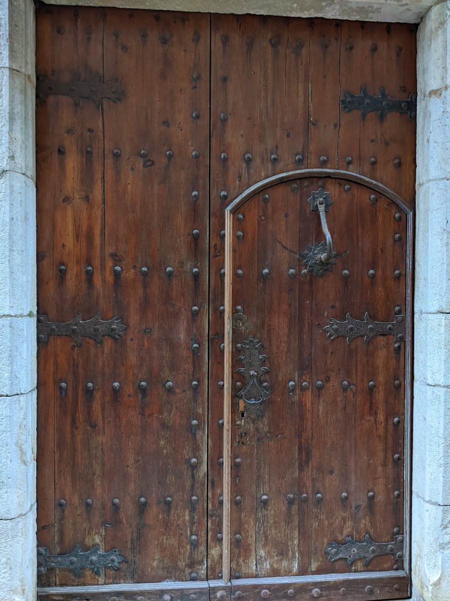 HelSingleton's tweet photo. Doors within doors - Begur, Catalonia
#AdoorableThursday 
#spanishdoors https://t.co/UQRbFFZeSn