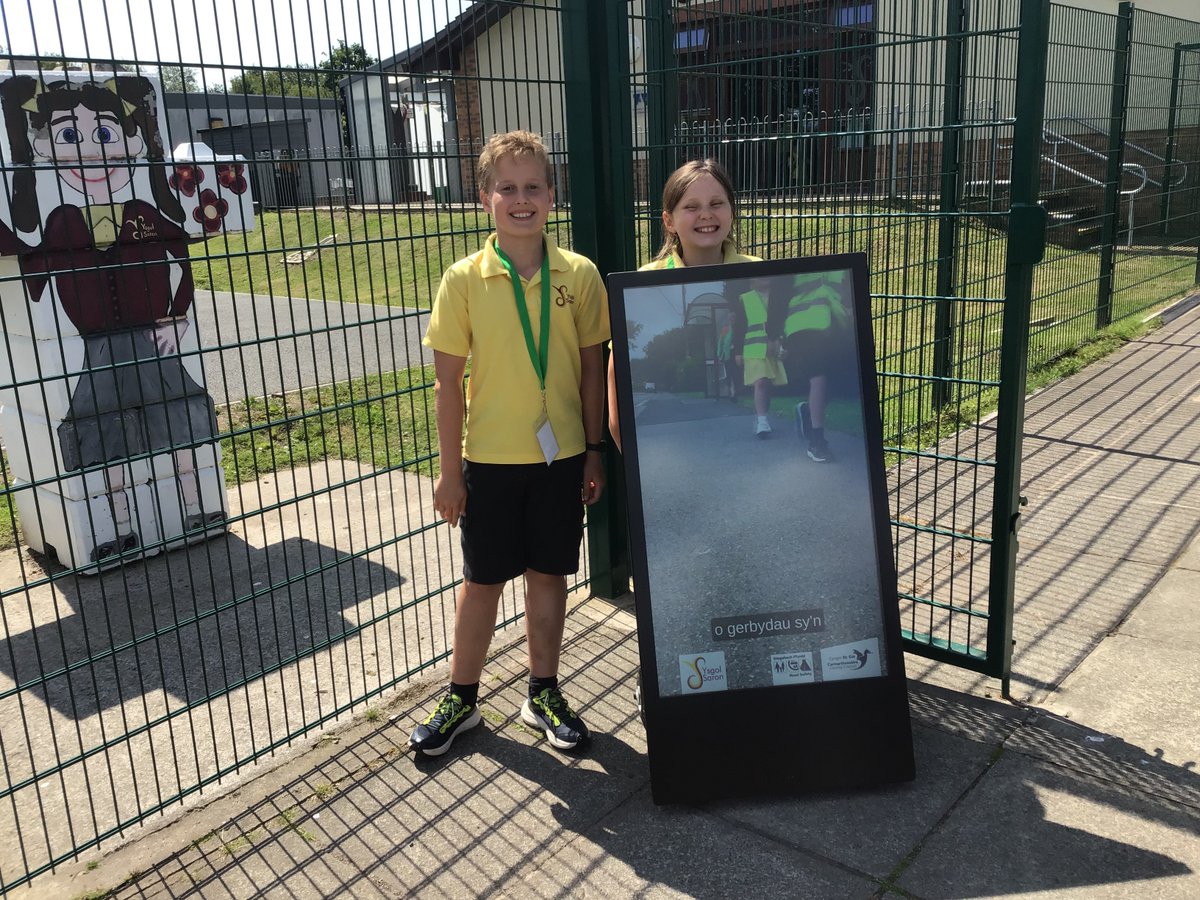 Ysgol Saron (@ysgolsaron) on Twitter photo Cofiwch i wylioβr fideo tu allan iβr ysgol! <a href="/Carmsroadsafety/">Diogelwch Ffyrdd / Road Safety</a>
Remember to watch the video outside the school! <a href="/Carmsroadsafety/">Diogelwch Ffyrdd / Road Safety</a> Cofiwch i wylioβr fideo tu allan iβr ysgol! <a href="/Carmsroadsafety/">Diogelwch Ffyrdd / Road Safety</a>
Remember to watch the video outside the school! <a href="/Carmsroadsafety/">Diogelwch Ffyrdd / Road Safety</a>