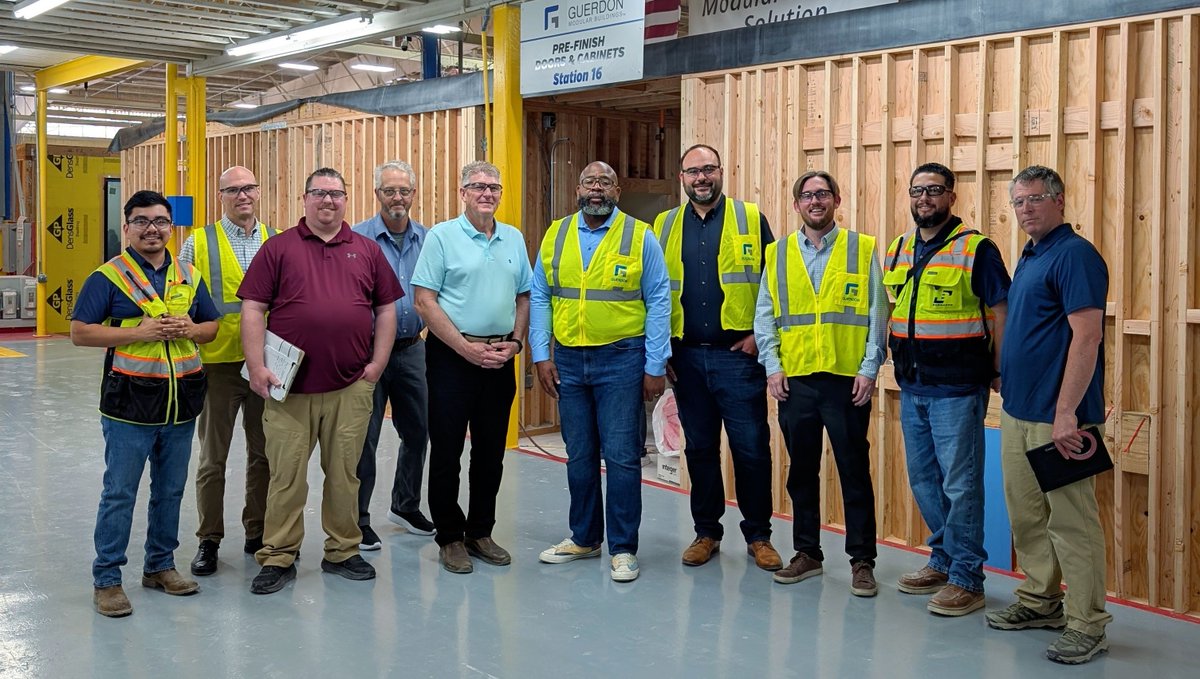 GuerdonModular's tweet image. Honored to host @IamKeithCurry at our factory for a tour of their 250-bed @compton_college student housing project. Funded by SB169, this modular build will provide safe, inclusive housing for students facing homelessness and housing insecurity.
@BernardsBrosInc #StudentHousing