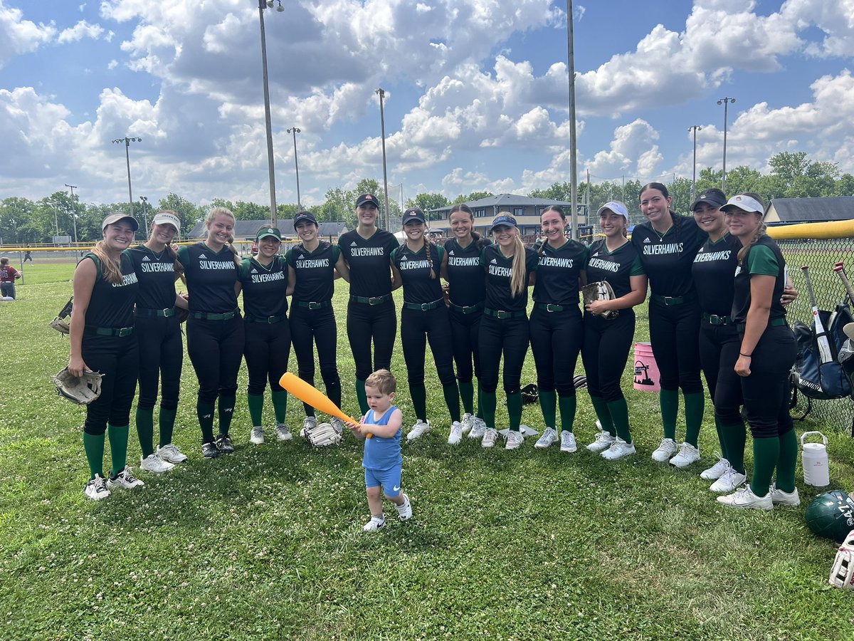 Silver Chickens in Indy 💚🐔 🇺🇸