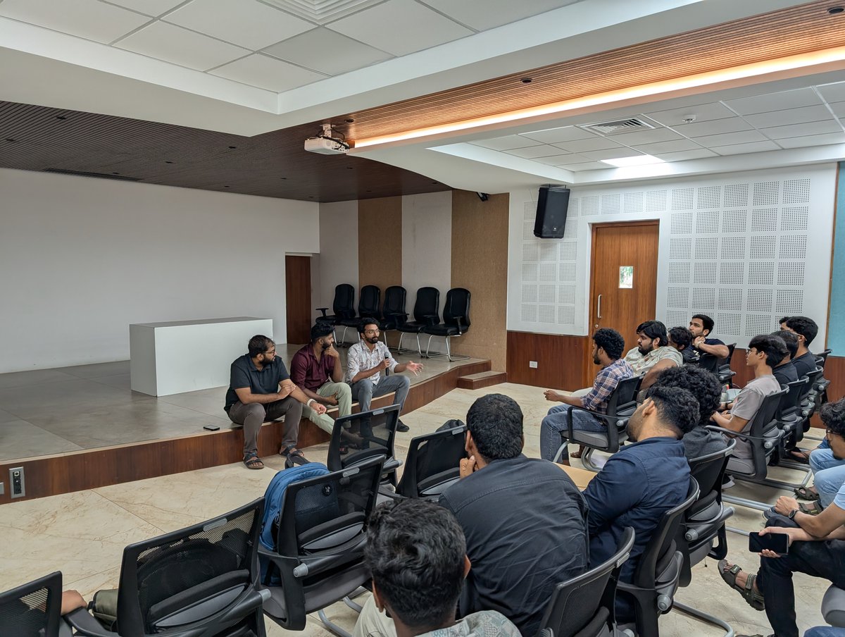 Kochi FOSS Meetups tweet media
