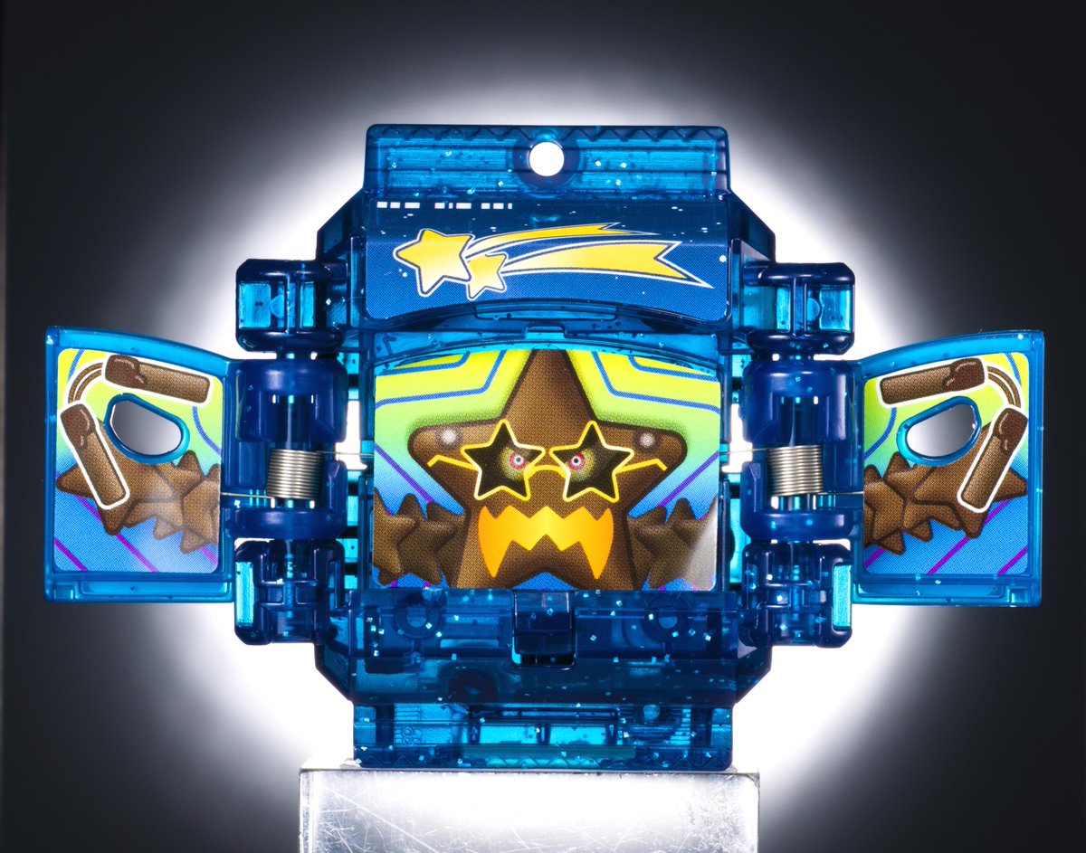 #てれびくん 最新6･7･8月号
大好評発売中！！

付録は…

#仮面ライダーガヴ
本物 #ゴチゾウ ふろく！
『チョコトレジャーゴチゾウ』

さらに…
ガヴはりまくりシール50枚に…
ガヴ＆#ゴジュウジャー Wポスター！

#ポケモンフレンダ
スペシャルフレンダピックふろく
『デカヌチャン』も！