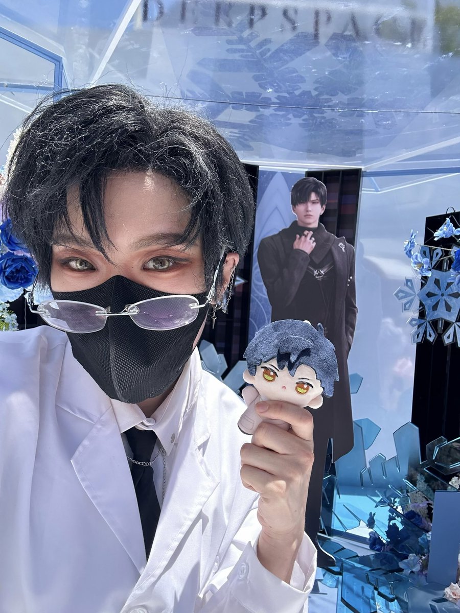 lyn_lyss_'s tweet image. don’t talk to me or my son or my son ever again #LADAX2025