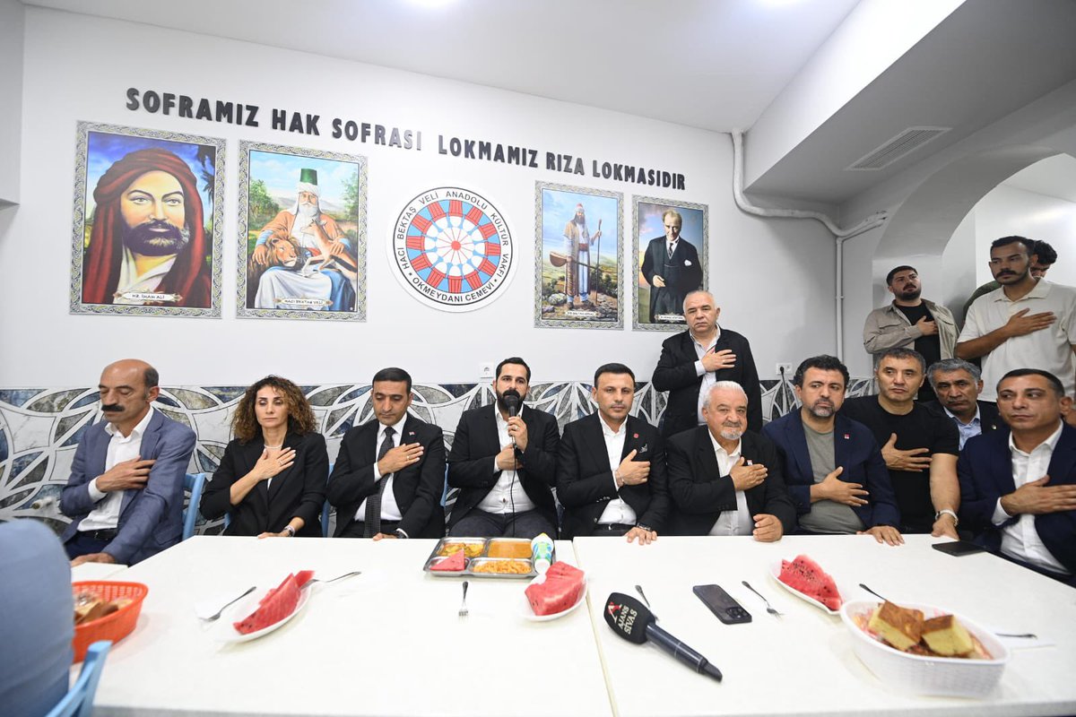 Özgür Çelik tweet media