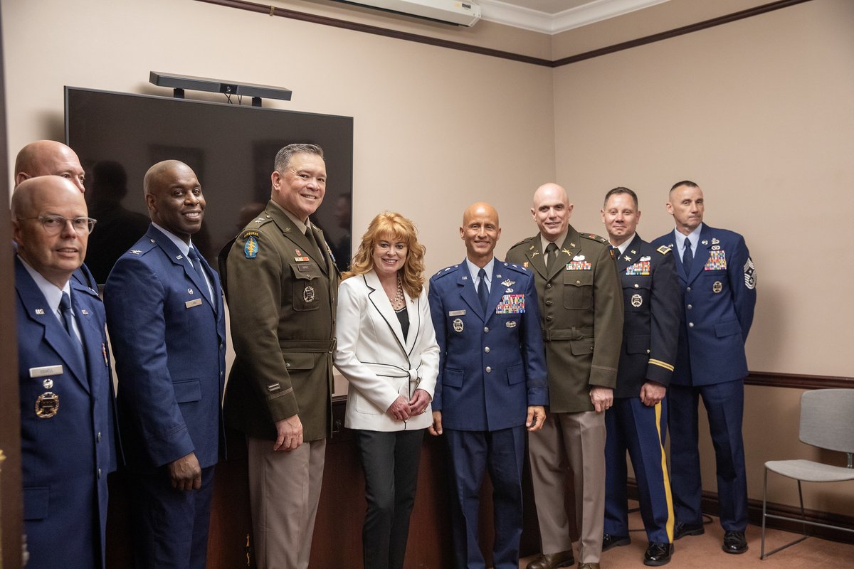 Last week, Treasurer Garrity had the honor of meeting four National Guard Officers being promoted to Brigadier General. Congratulations to BG Brett Gagnon, Brig. Gen. Robert Noren, BG Brad Pierson and BG John Wenzel on this significant achievement!