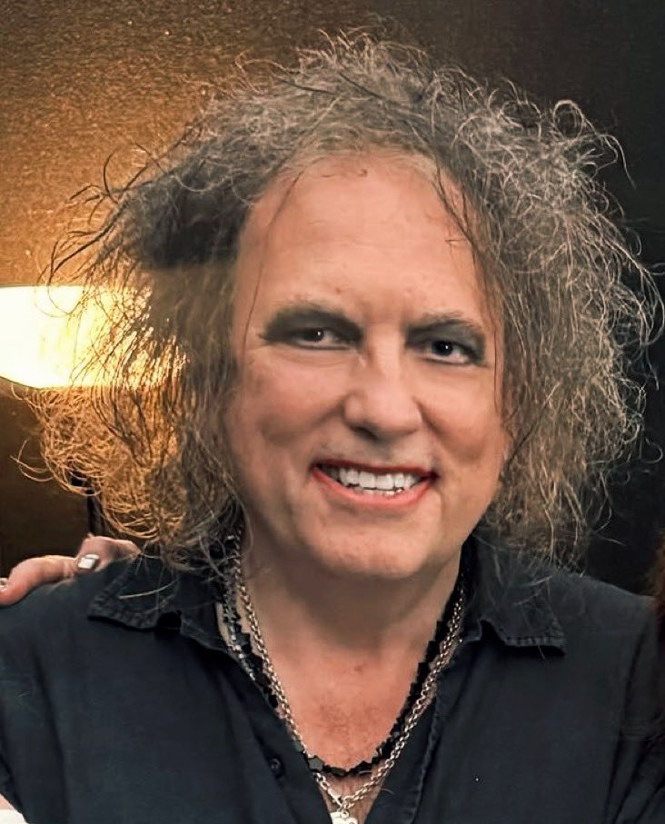 Aging like fine wine 🥰 
#TheCure #RobertSmith