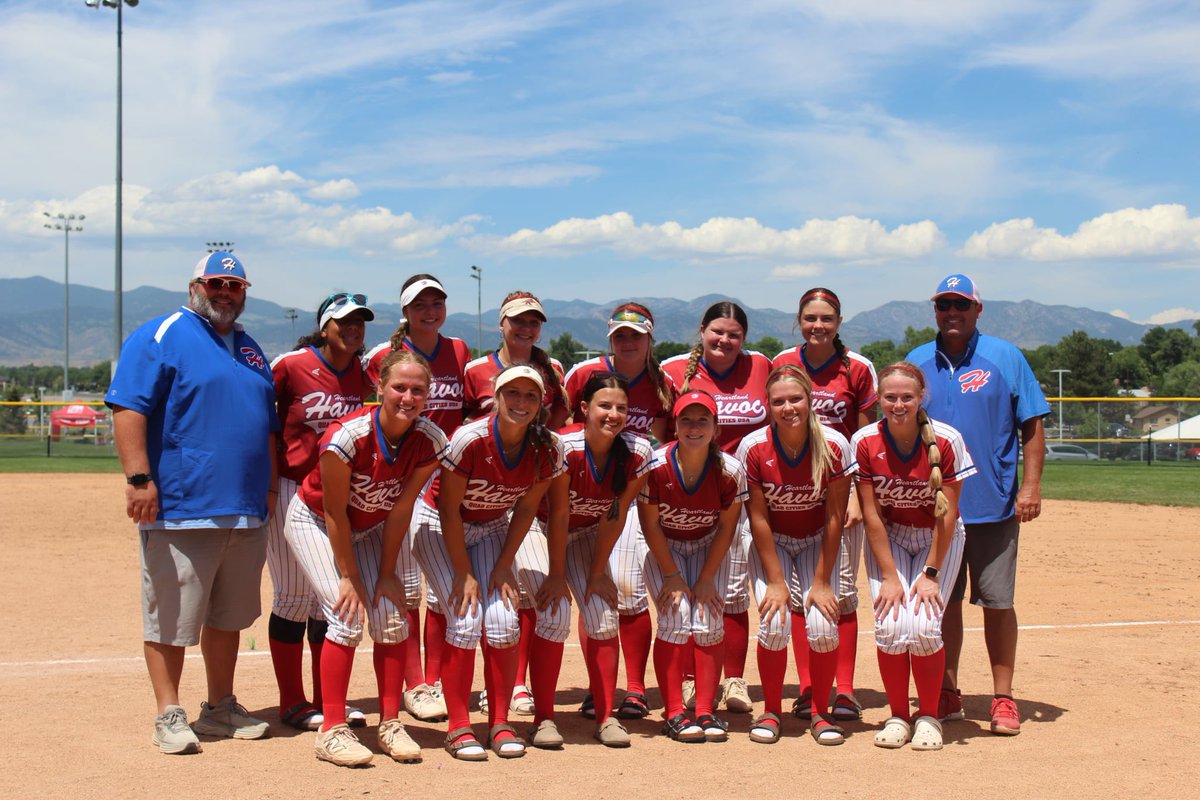 The Ocho finished out pool play 4-0 and securing the #1 seed in their pool. The girls piled up 60 hits including 9 HRs and outscoring their opponents 58 - 9!!

Our pitchers were on fire- only allowing 10 hits, striking out 24 and only 7BB

Bracket play starts tomorrow at 4pm MDT
