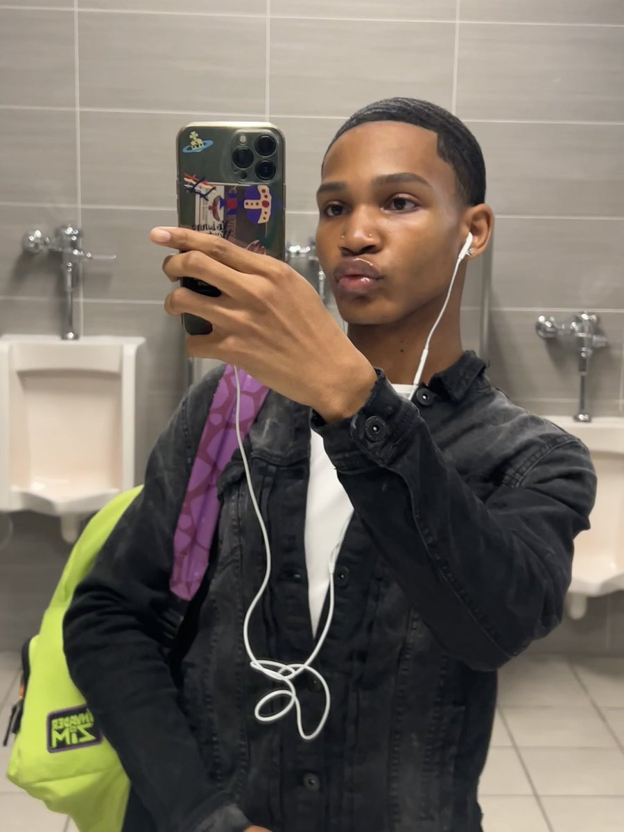 ihydrey tweet media