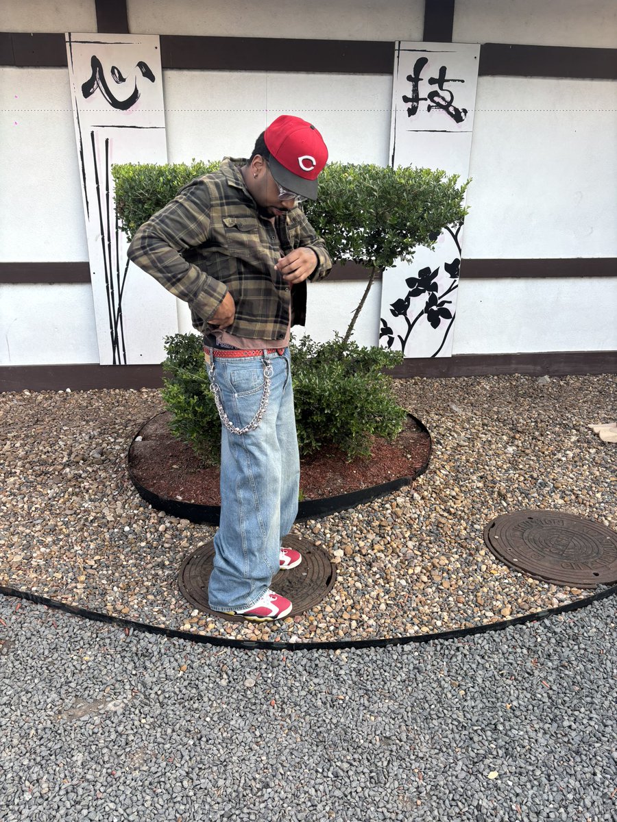 RJtheFlame's tweet photo. I don’t post myself on here often, just needed a new pin type.🤞🏾 https://t.co/Ij2f3Bn2U1