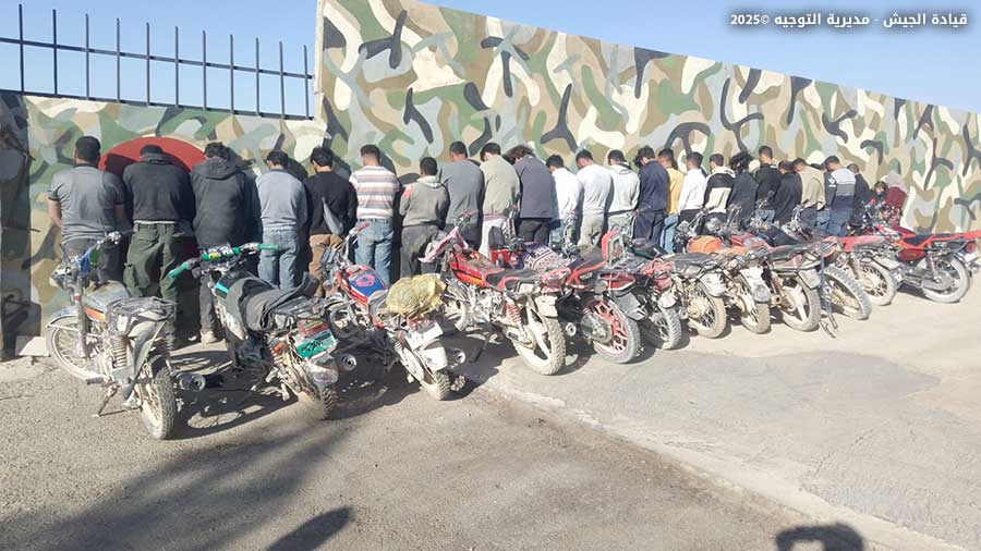 الجيش يوقف 33 سورياً و4 مواطنين بتهمة التهريب ويضبط كميات كبيرة من المحروقات والخردة #عاجل 