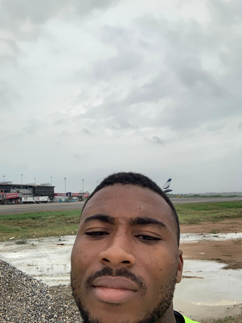 Hi_This_Gabriel's tweet image. 👑KiNG of tHe sKY☁️
BigGesT biRD of the SKy @ MMIA⛅
EmiRaTes ✈️🌍
✌️
emirates.com
#FlyBetter