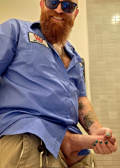 Watch TXGingerDaddy's leaked NSFW photo on TwXstars