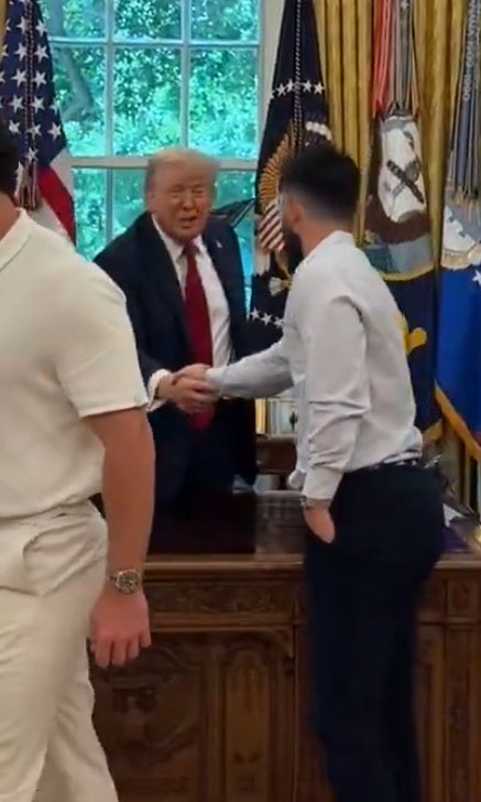 Quite possibly the worst two people to handshake in human existence