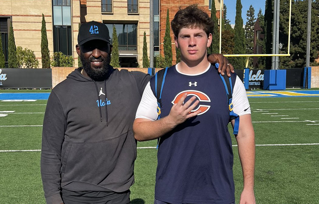 Six Star Football | PLUS+ (@sixstarfootball) on Twitter photo EVENT COVERAGE | Several talented defensive prospects shine at UCLA Prospect Camp
🚀 Several raised their stock in front of Bruins staff
📈 Full camp breakdown + scouting notes 📖
STORY ▶️ sixstarfootball.com/article/event-…
<a href="/ace__wesley/">3⭐️Wesley Ace</a> <a href="/TherealHaroutA/">3⭐️ Harout Agazaryan</a> <a href="/ElijahBurrus50/">Elijah Burrus</a> <a href="/MannixB2008/">Mannix Butler</a> EVENT COVERAGE | Several talented defensive prospects shine at UCLA Prospect Camp
🚀 Several raised their stock in front of Bruins staff
📈 Full camp breakdown + scouting notes 📖
STORY ▶️ sixstarfootball.com/article/event-…
<a href="/ace__wesley/">3⭐️Wesley Ace</a> <a href="/TherealHaroutA/">3⭐️ Harout Agazaryan</a> <a href="/ElijahBurrus50/">Elijah Burrus</a> <a href="/MannixB2008/">Mannix Butler</a>