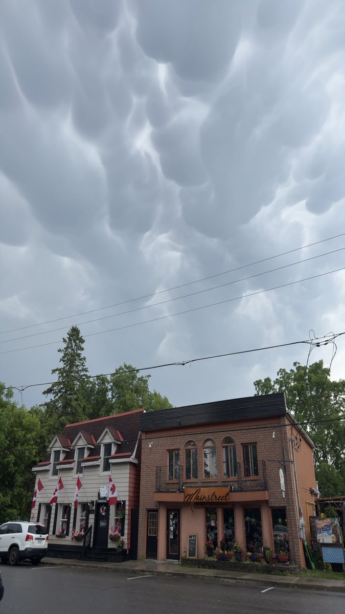 Mammatus clouds seen over #Merrickville just after the storm passed through.  #onstorm