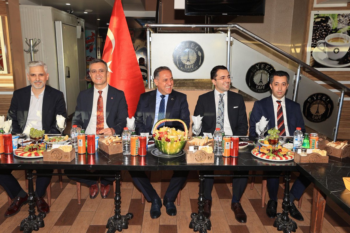 ⚖️HSK 2025 yılı Adli ve İdari Yargı Kararnamesi ile ilimizden ayrılan hâkim ve savcılarımız için, Cumhuriyet Başsavcılığımız tarafından düzenlenen veda yemeğinde bir araya geldik.

🛡️ İlimizde görev yaptıkları süre boyunca adaletin tesisi adına özveriyle çalışan tüm yargı