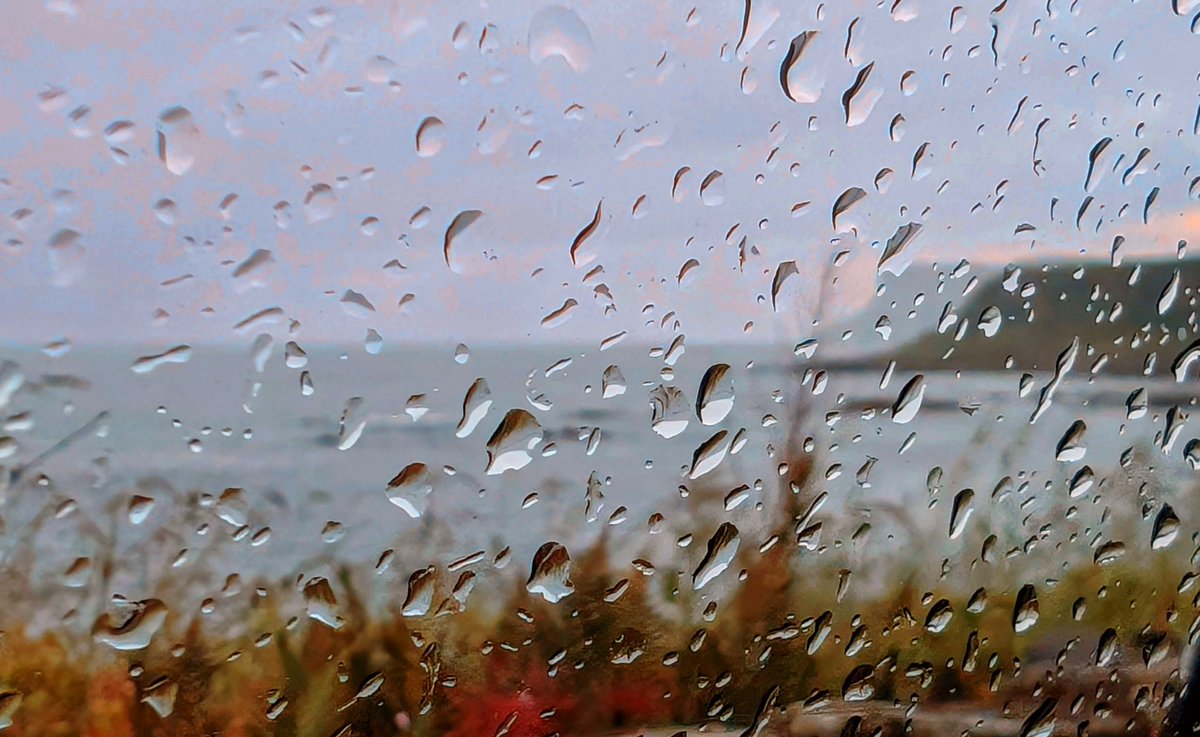 Anne Kelly ⛔NO DMs⛔ 🌻 🇺🇦 💞 (@annlizkelly) on Twitter photo Ballycastle still wet. ☔ Spot Fairhead. The raindrops are pretty. <a href="/deric_tv/">Deric</a> <a href="/R_Faragher/">Rick Faragher</a> <a href="/linzilima/">Linzi Lima</a> <a href="/bbcweather/">BBC Weather</a> <a href="/DiscoverNI/">Northern Ireland</a> <a href="/LoveBallymena/">Love Ballymena</a> <a href="/WeatherCee/">Cecilia Daly</a> <a href="/Louise_utv/">Louise Small</a> <a href="/WeatherAisling/">Aisling Creevey</a> <a href="/barrabest/">Barra Best</a> <a href="/Ailser99/">Aileen Moynagh</a> <a href="/EventsCauseway/">Causeway Coast & Glens Events</a> <a href="/angie_weather/">angie phillips</a> <a href="/geoff_maskell/">Geoff Maskell</a> <a href="/organicbotanic/">Sue McBean - @organicbotanic.bsky.social</a> <a href="/Schafernaker/">Tomasz Schafernaker</a> Ballycastle still wet. ☔ Spot Fairhead. The raindrops are pretty. <a href="/deric_tv/">Deric</a> <a href="/R_Faragher/">Rick Faragher</a> <a href="/linzilima/">Linzi Lima</a> <a href="/bbcweather/">BBC Weather</a> <a href="/DiscoverNI/">Northern Ireland</a> <a href="/LoveBallymena/">Love Ballymena</a> <a href="/WeatherCee/">Cecilia Daly</a> <a href="/Louise_utv/">Louise Small</a> <a href="/WeatherAisling/">Aisling Creevey</a> <a href="/barrabest/">Barra Best</a> <a href="/Ailser99/">Aileen Moynagh</a> <a href="/EventsCauseway/">Causeway Coast & Glens Events</a> <a href="/angie_weather/">angie phillips</a> <a href="/geoff_maskell/">Geoff Maskell</a> <a href="/organicbotanic/">Sue McBean - @organicbotanic.bsky.social</a> <a href="/Schafernaker/">Tomasz Schafernaker</a>