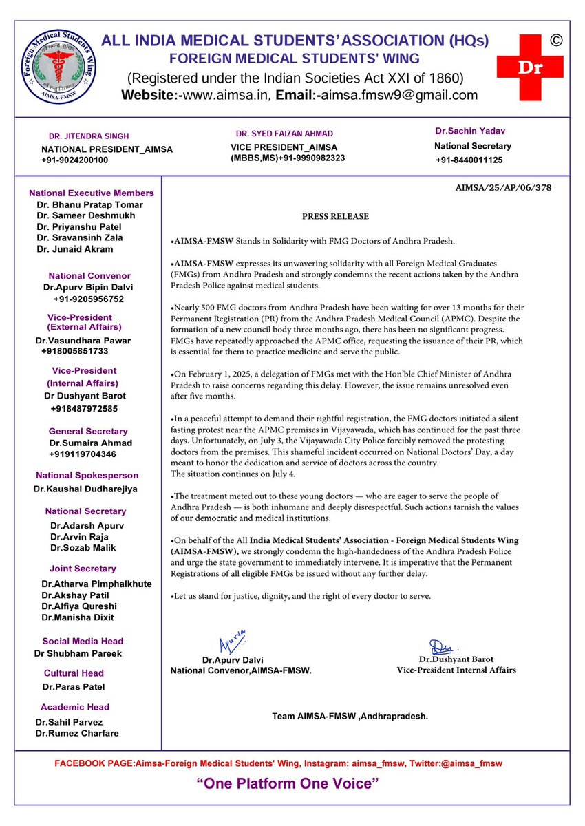 AkhiLBilla5's tweet image. @aimsa_fmsw @official_aimsa Team TS condemn the action of AP police on Fmg Doctors who were demanding for justice with a peaceful protest.requesting the CM @ncbn to urgently resolve the issue. Why don&apos;t APMC follow the regulations issued by @NMC_IND like all other states did?
