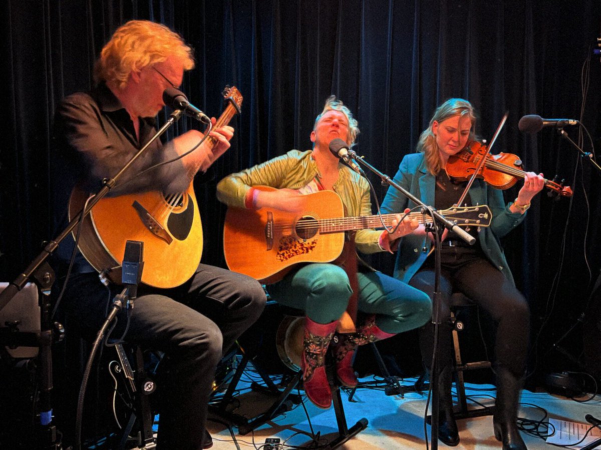 Een belangrijk besluit. LOSLATEN &amp; STOKJE DOORGEVEN | Op 1 juli heb ik opdracht gegeven om The Friezinn als bedrijf, woning en busjescamping aan te bieden aan Funda Wonen. 

Lees meer en laat je herinnering achter: thefriezinn.nl/amazinng/