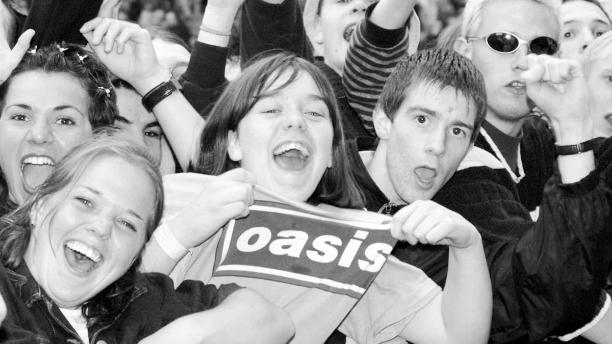 _kimberdiaz___'s tweet image. the great wait is over