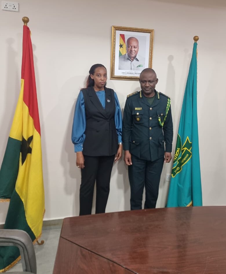 Rwandamigration's tweet image. The DG @Rwandamigration ACP Lynder NKURANGA is in Ghana, Accra attending @_AfricanUnion meeting on Free Movement of Persons Protocol, paid a courtesy visit to @Gha_Immigration Comptroller-General Samuel BASINTALE AMADU, & discussed cooperation between the two Immigration Services
