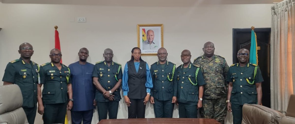 Rwandamigration's tweet image. The DG @Rwandamigration ACP Lynder NKURANGA is in Ghana, Accra attending @_AfricanUnion meeting on Free Movement of Persons Protocol, paid a courtesy visit to @Gha_Immigration Comptroller-General Samuel BASINTALE AMADU, & discussed cooperation between the two Immigration Services