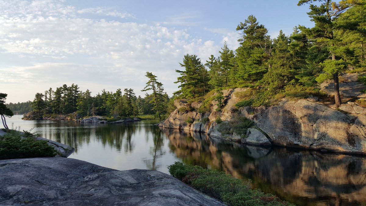 Northeastern Ontario’s stunning landscapes makes it a hiker’s dream. 🌲🥾

Explore 10 of our favourite parks and trails that showcase the best of this wild region: blog.ontarioparks.ca/10-northeast-h…