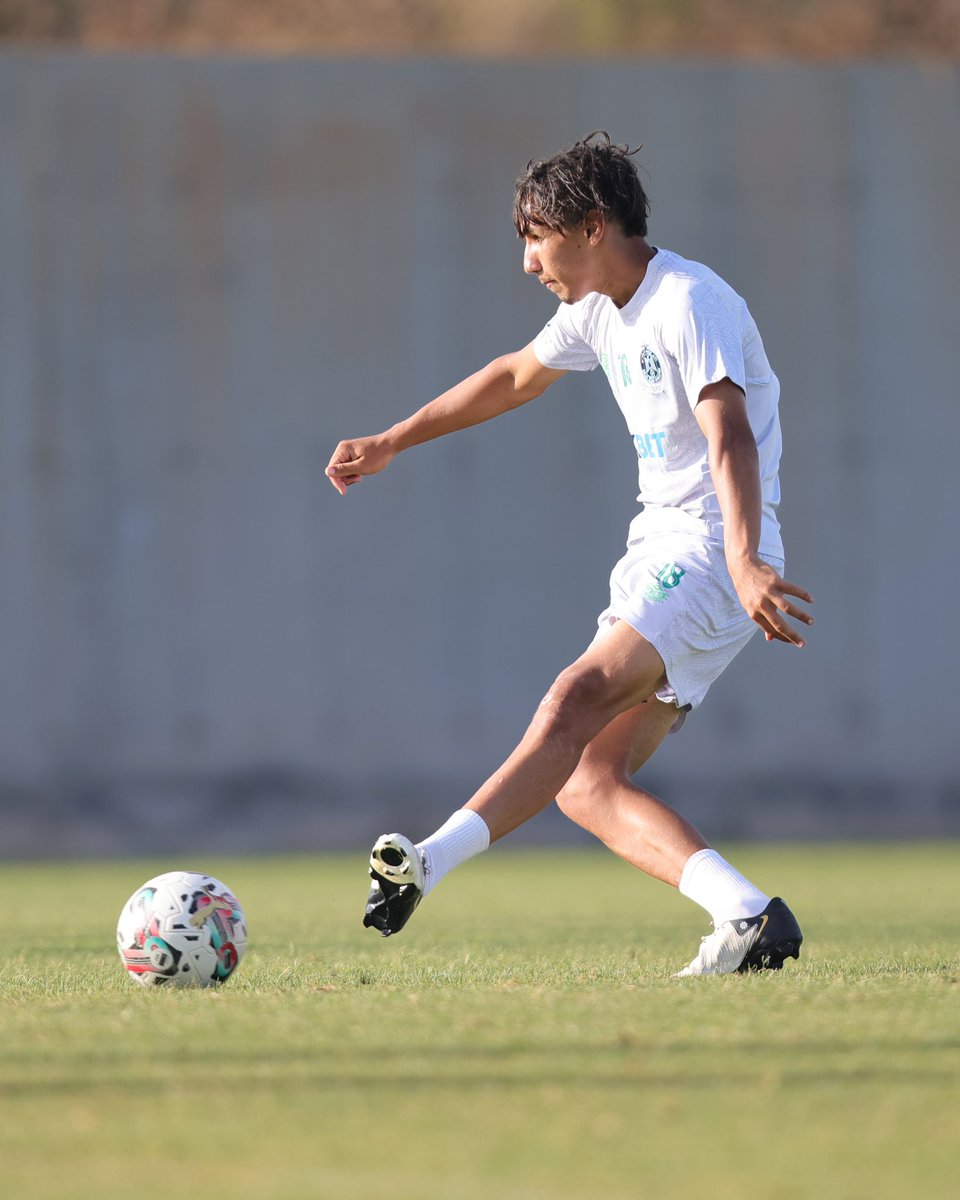 Work. Work. And work again💪 #DimaRaja