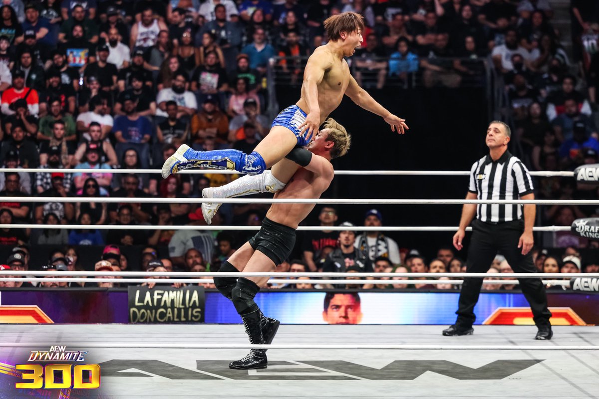 RyanLoco's tweet photo. What a night. Thank you Ontario. || πΈ for @AEW #Dynamite300 https://t.co/WOKqnj8idc