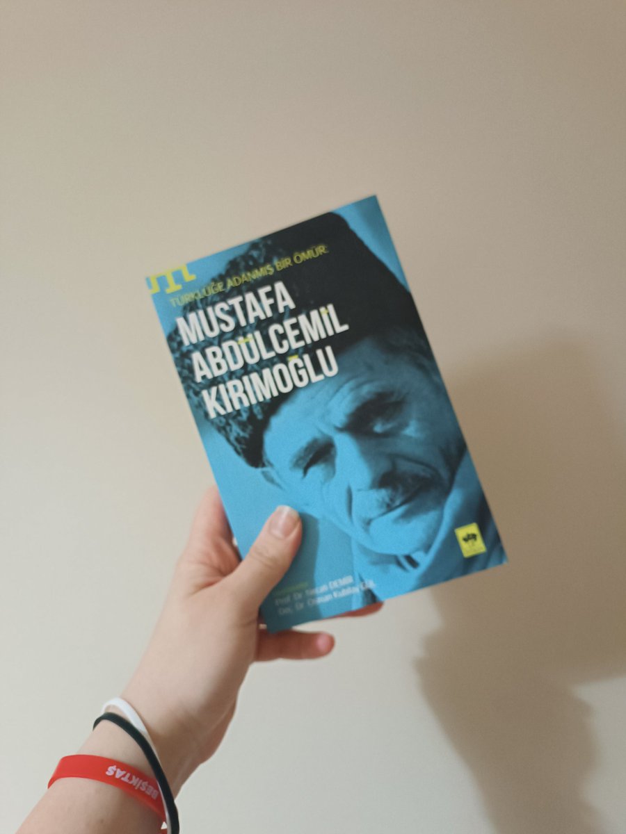 Kırım Türklerinin pek çoğu açlıktan ve hastalıklardan hayatlarını kaybetti. Yabancı yerde aç, susuz ve çaresiz… Tam bir katliam…

#kitap 
#mustafaabdülcemilkırımoğlu
#kırım
#ötüken